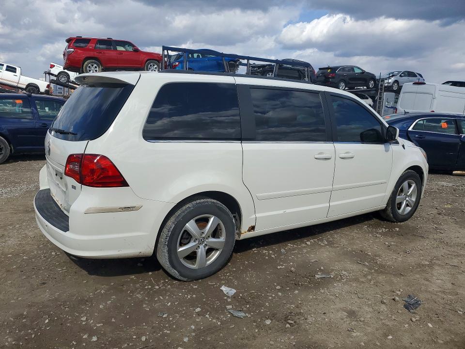 2011 Volkswagen Routan se