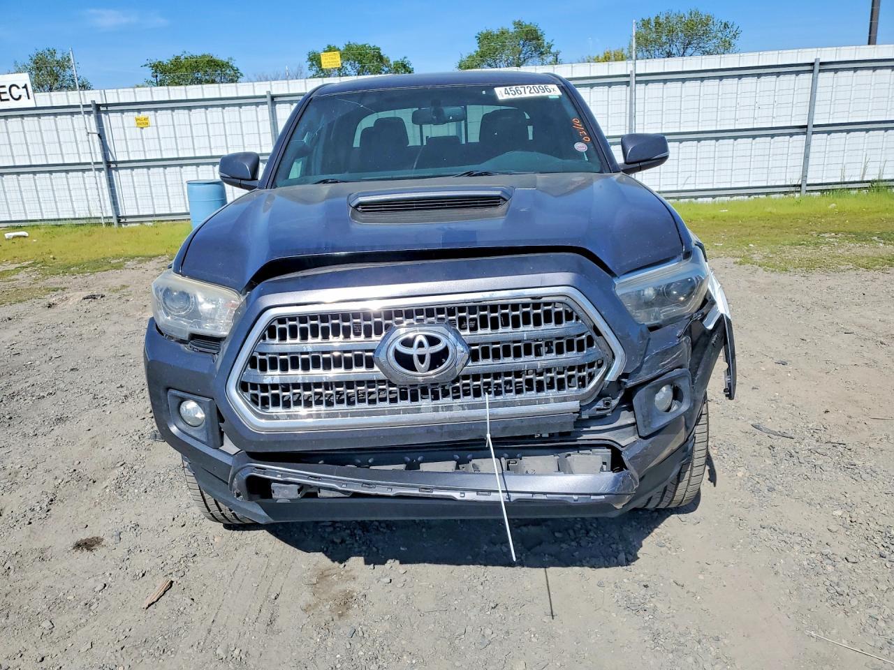 2017 Toyota Tacoma TRD Sport