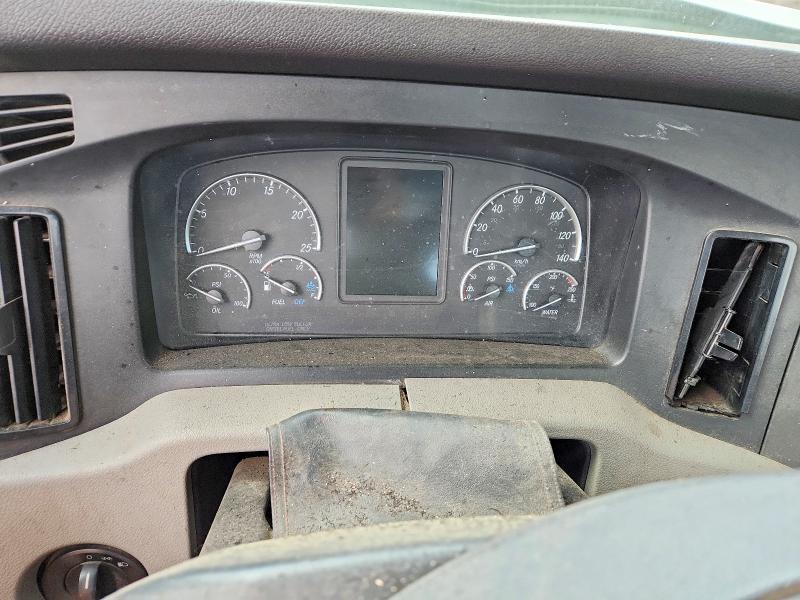 2018 Freightliner Cascadia 1-semi Truck