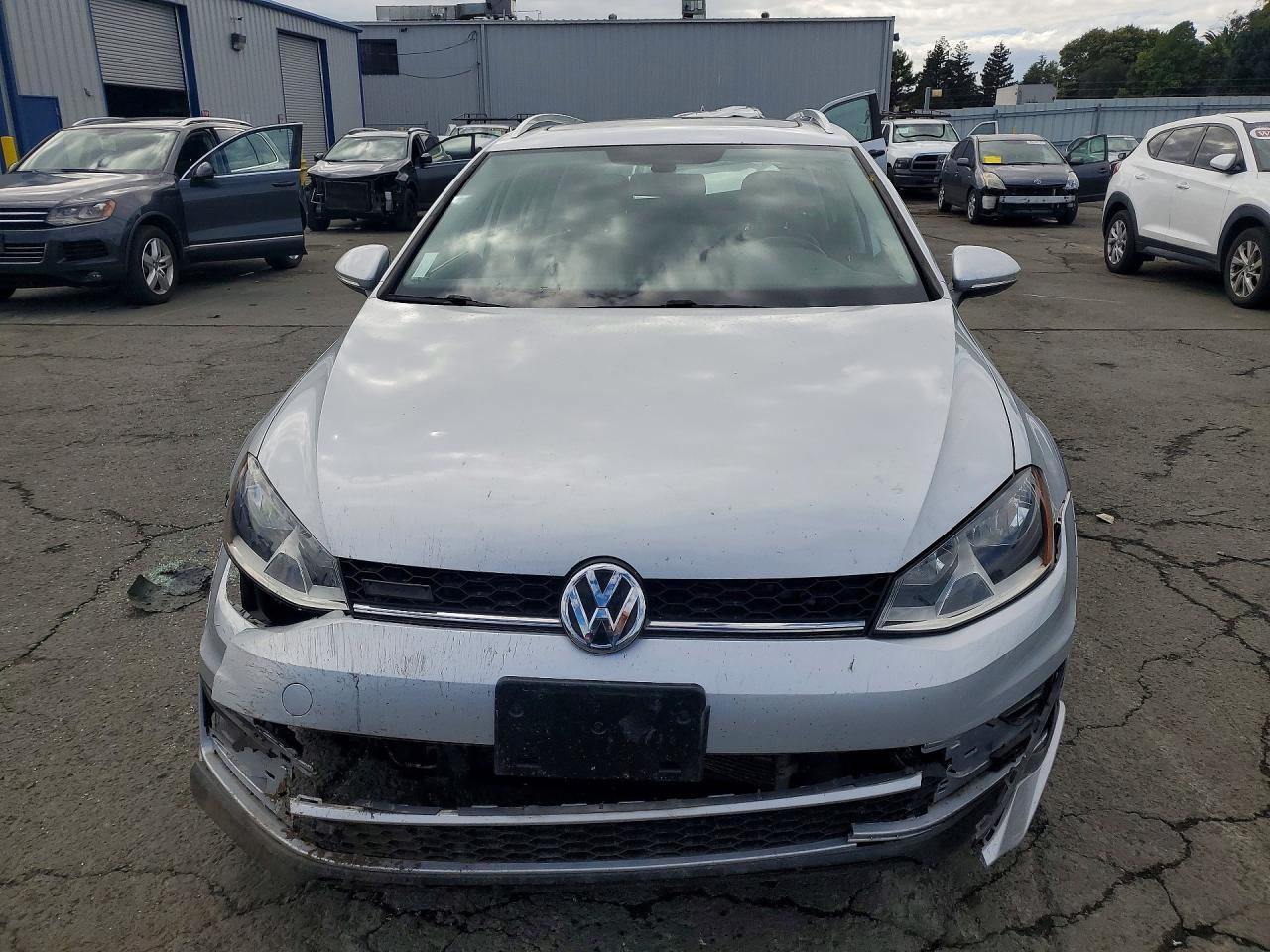 2017 Volkswagen Golf Alltrack s