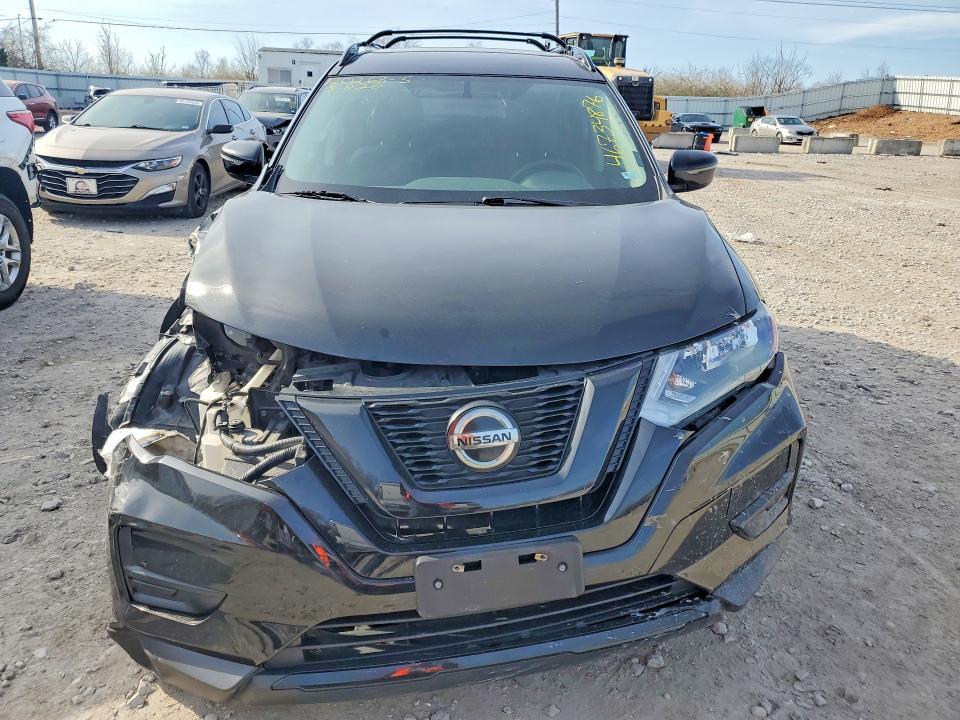 2018 Nissan Rogue sv