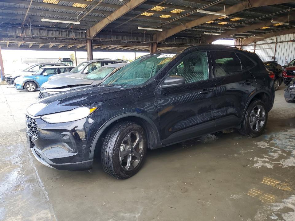 2025 Ford Escape st Line