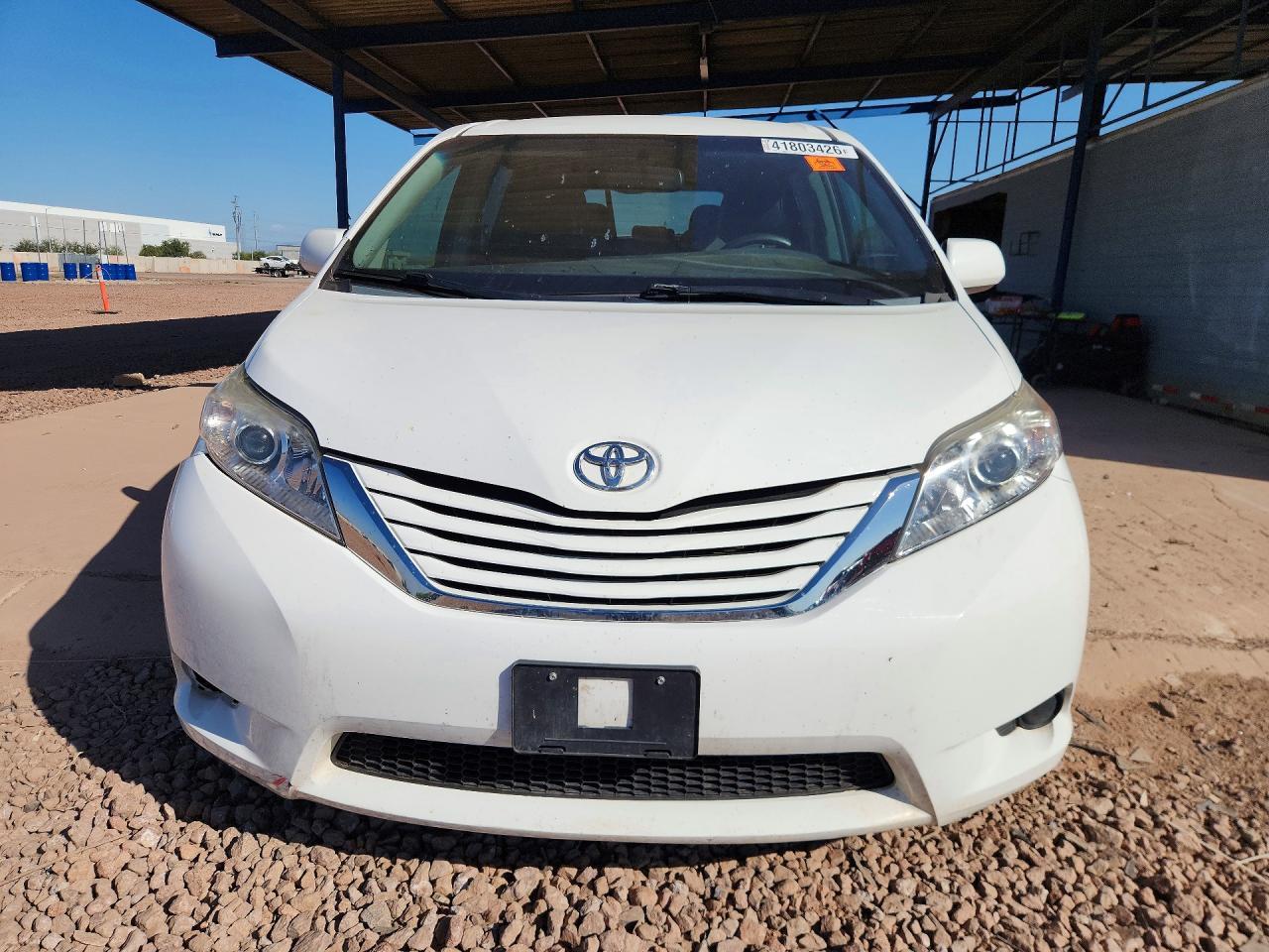 2015 Toyota Sienna le 8-passenger