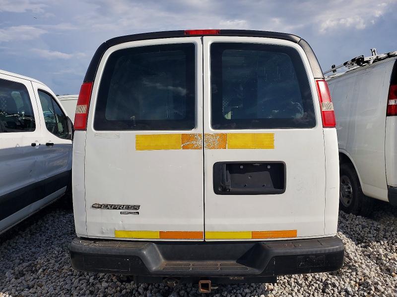 2013 Chev Express G2500