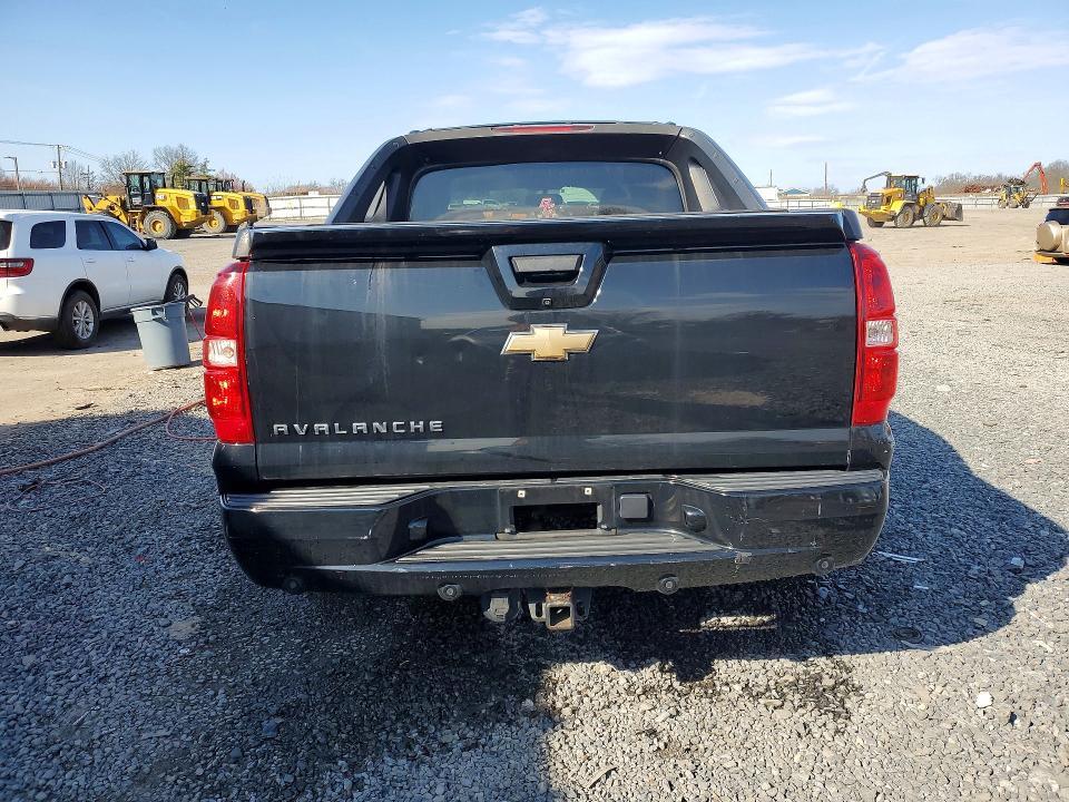 2013 Chevrolet Avalanche LTZ