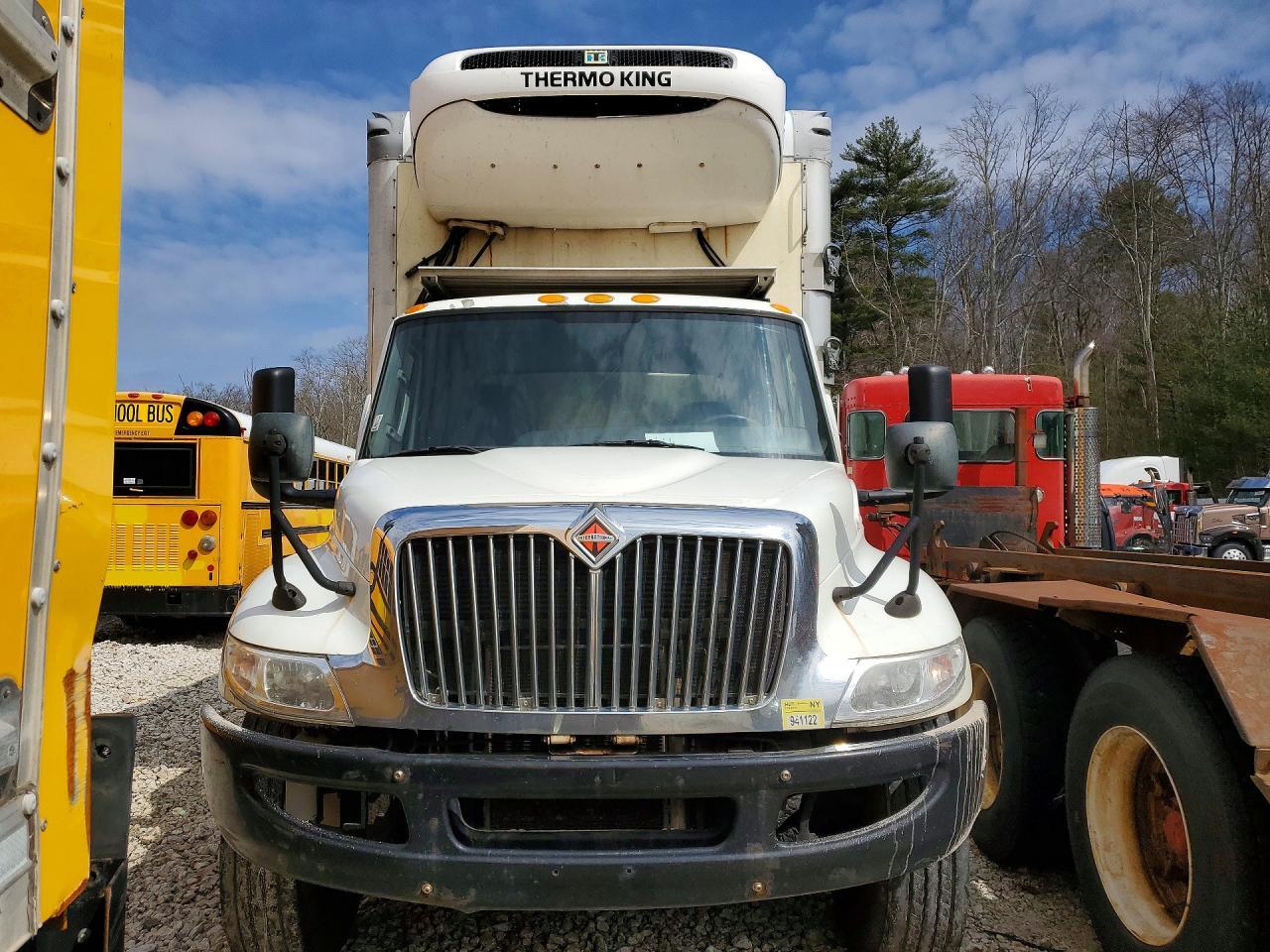 2020 International MV607 Refrigerated BOX Truck