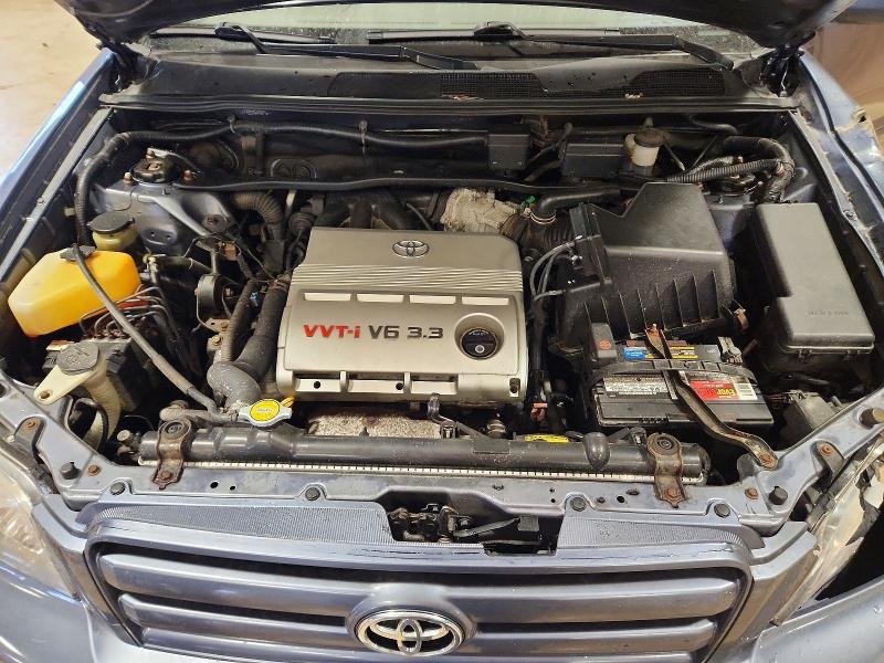 2004 Toyota Highlander Limited