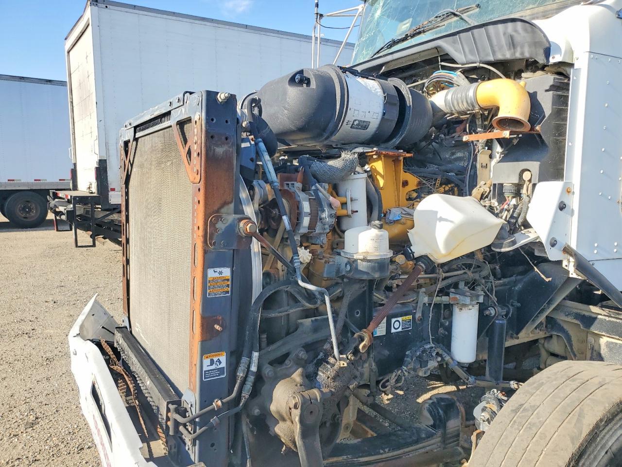 2008 Kenworth T800 Truck Cab AND Chassis
