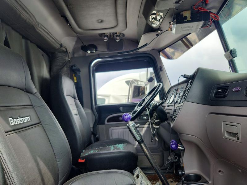 2017 Peterbilt 389 Semi Truck