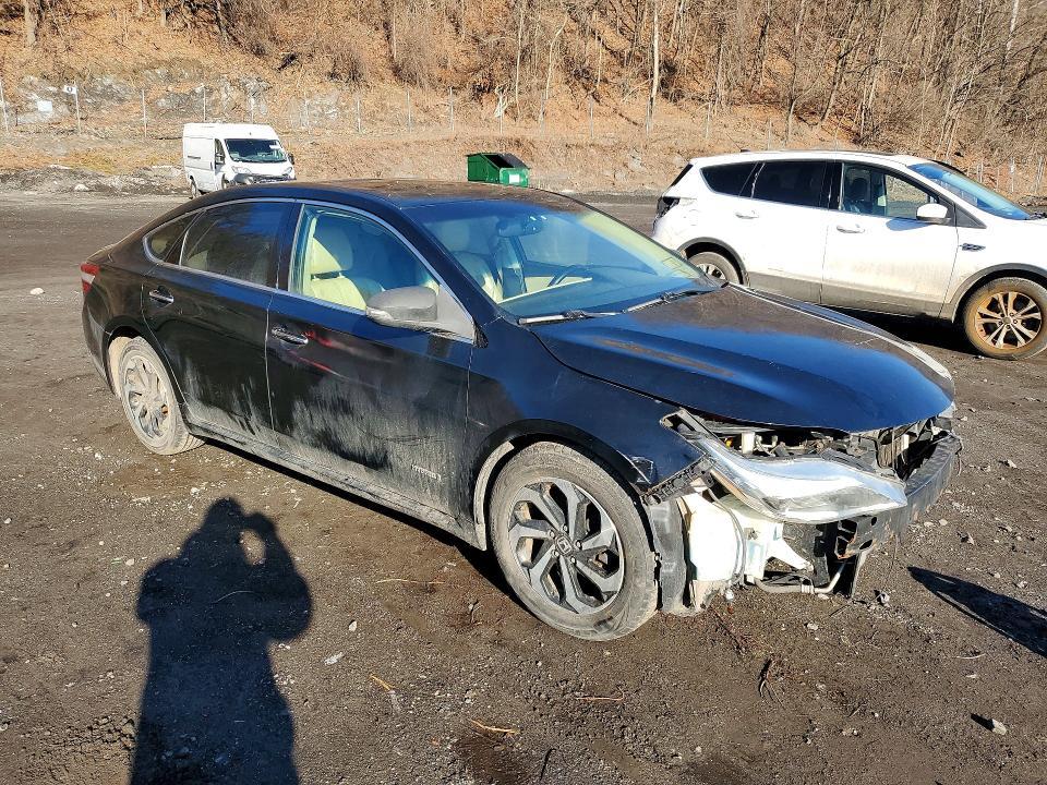 2013 Toyota Avalon Hybrid xle Touring