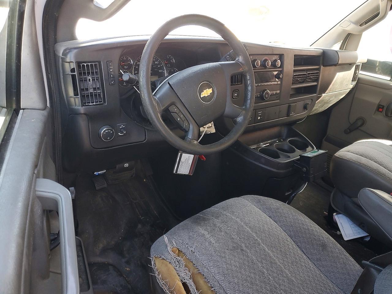 2017 Chevrolet Express Refrigerated BOX Truck
