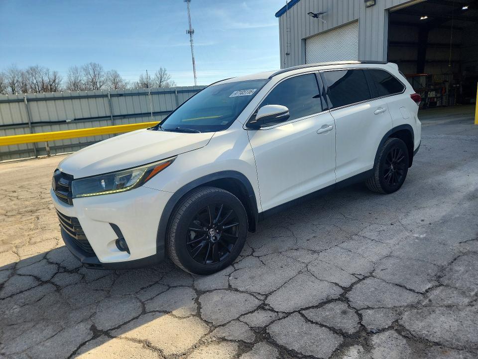 2019 Toyota Highlander se