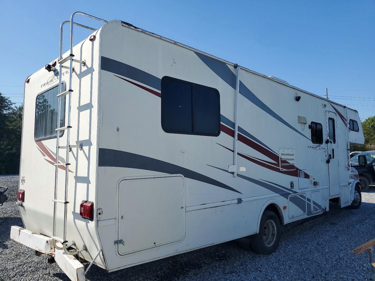 2006 Ford Econoline E450 Super Duty Cutaway Van