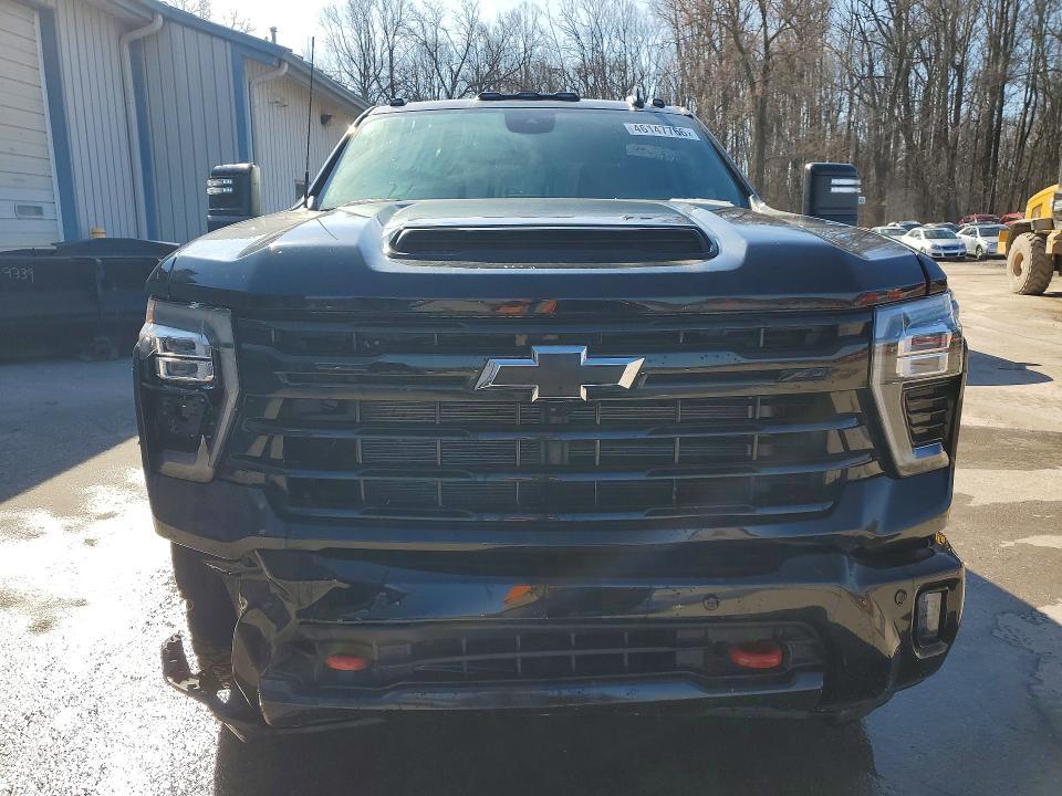 2025 Chevrolet Silverado K3500 lt