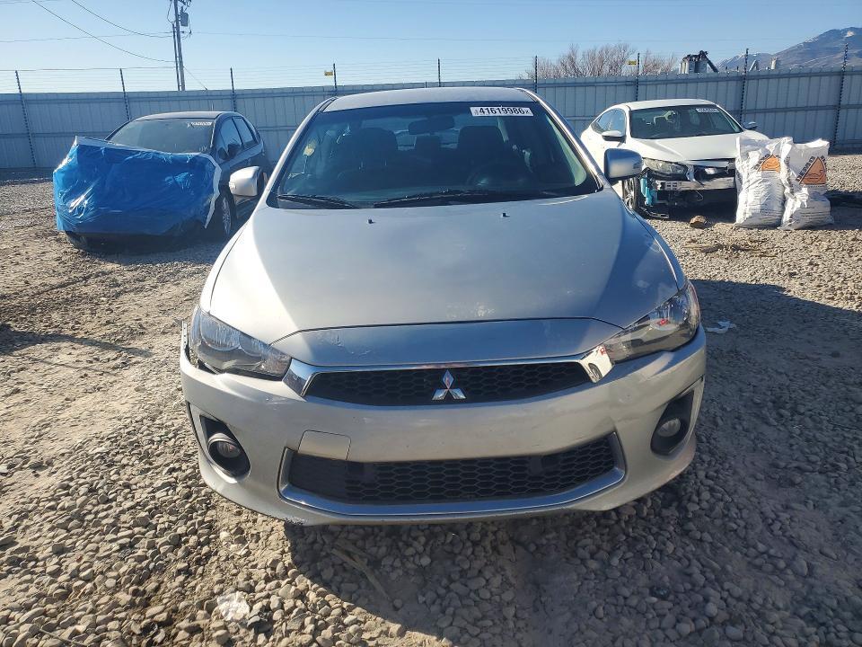 2016 Mitsubishi Lancer es