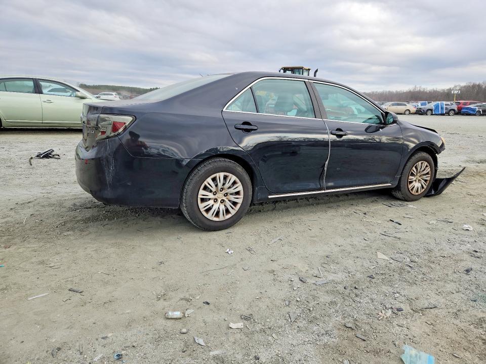 2013 Toyota Camry le