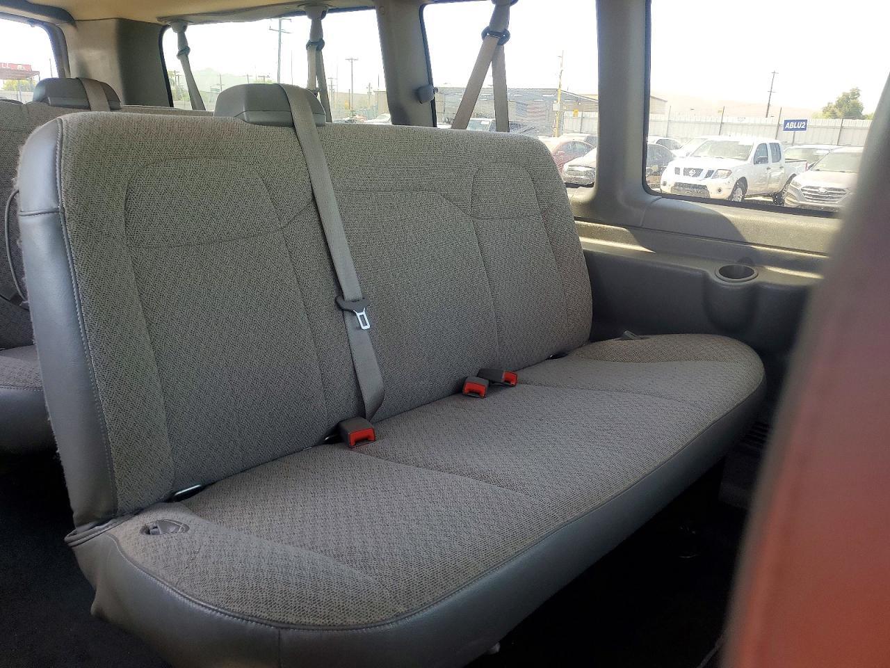 2025 Chevrolet Express G3500 LT