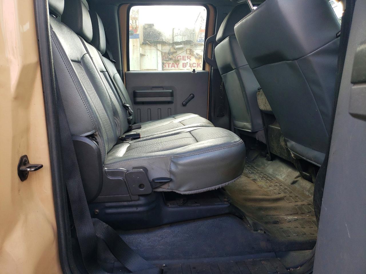 2015 Ford F450 Super Duty Flatbed Truck