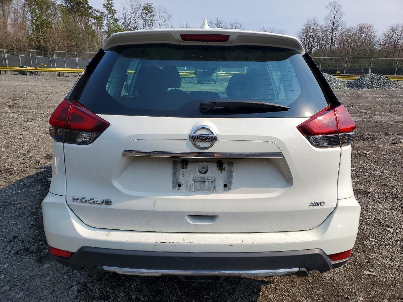 2020 Nissan Rogue s