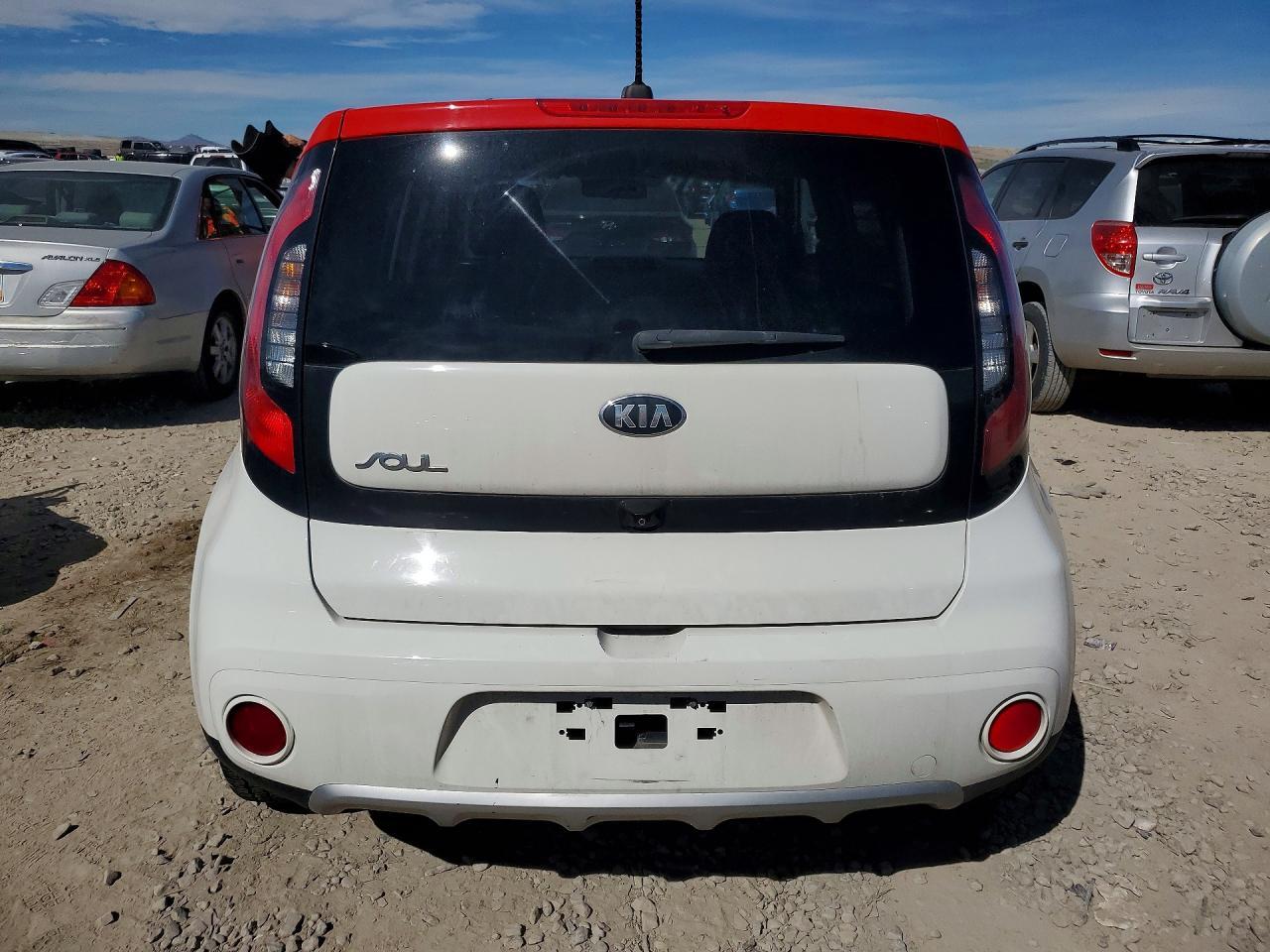 2017 KIA Soul +