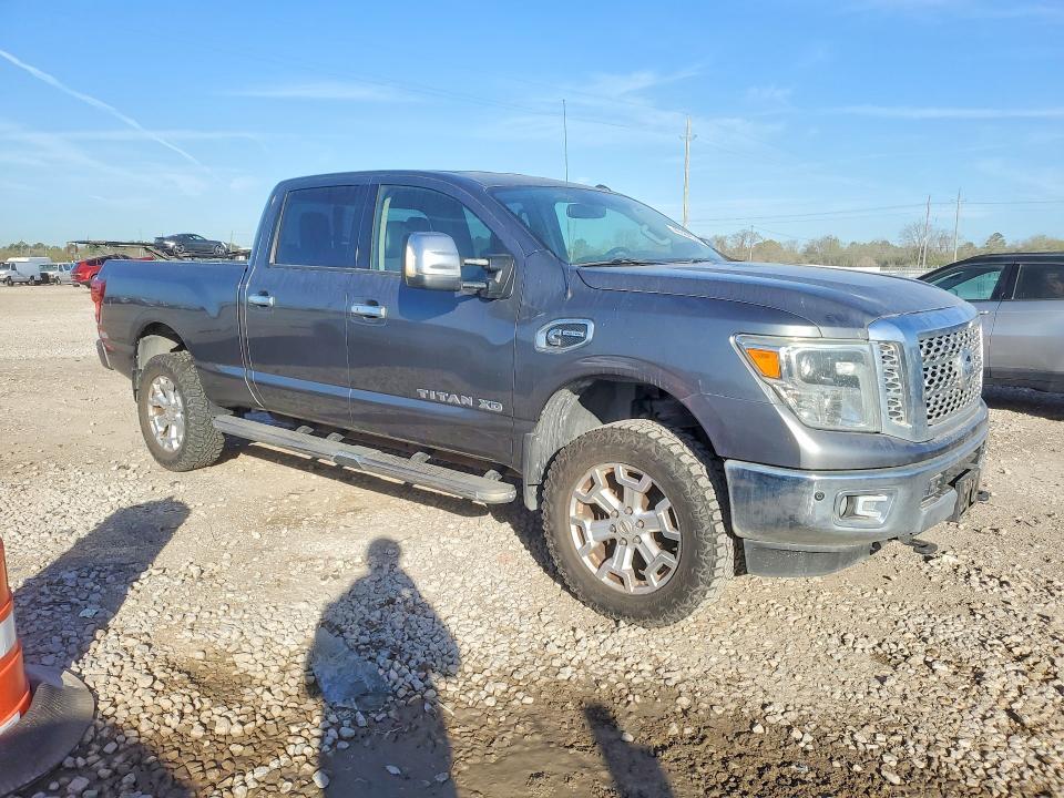 2016 Nissan Titan XD SL
