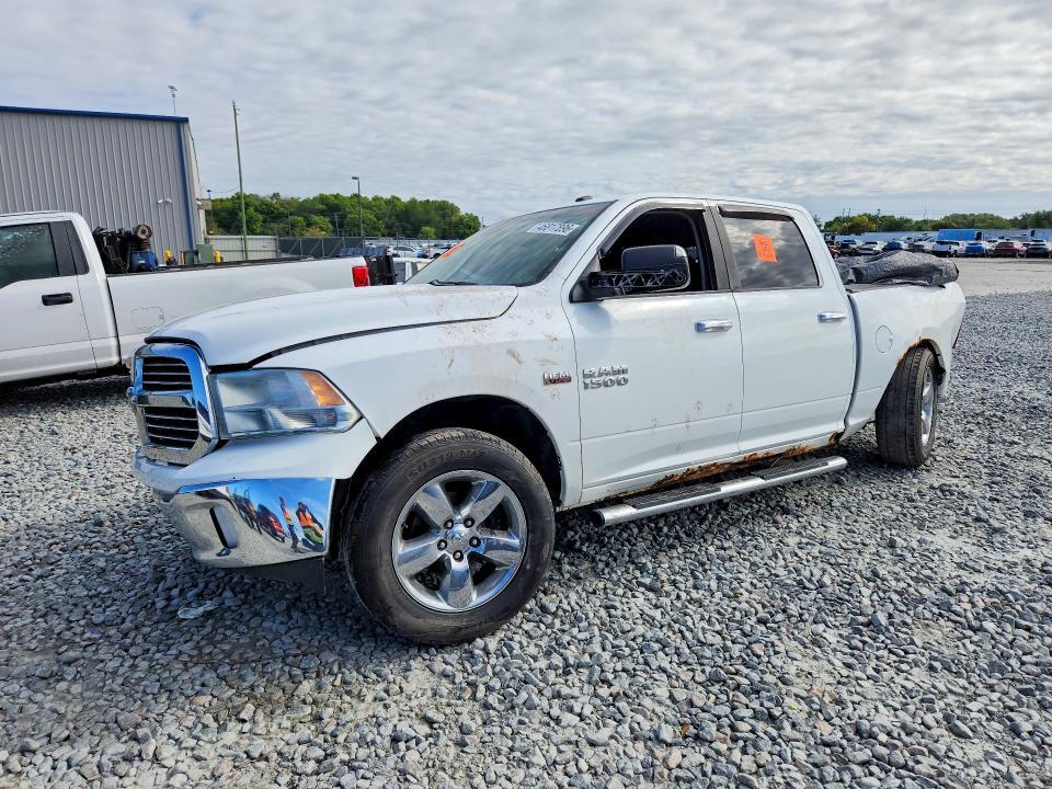 2015 Dodge RAM 1500 SLT