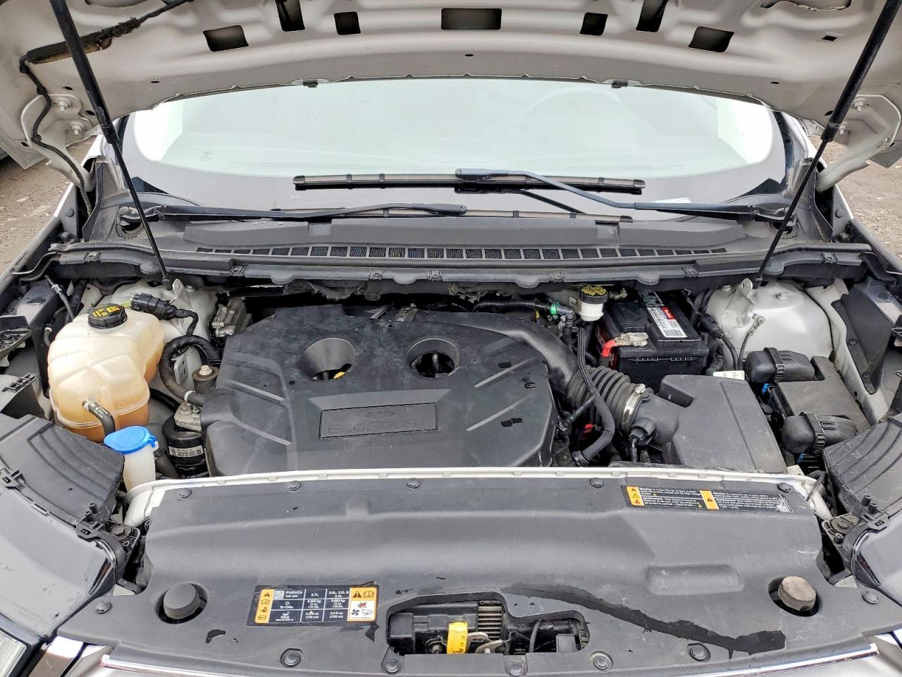 2018 Ford Edge se