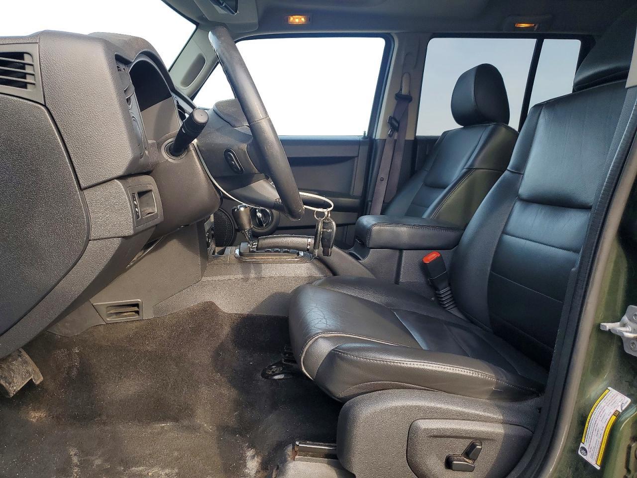 2009 Jeep Commander Sport