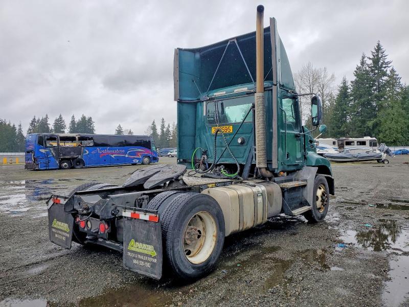2017 Mack CXU612 Semi Truck