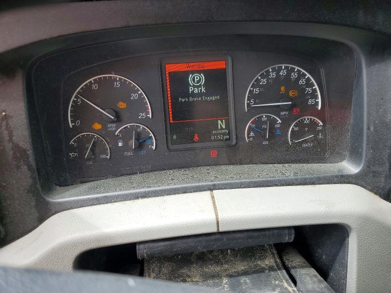 2022 Freigliner 2022 Freightliner Cascadia 126 Semi Truck