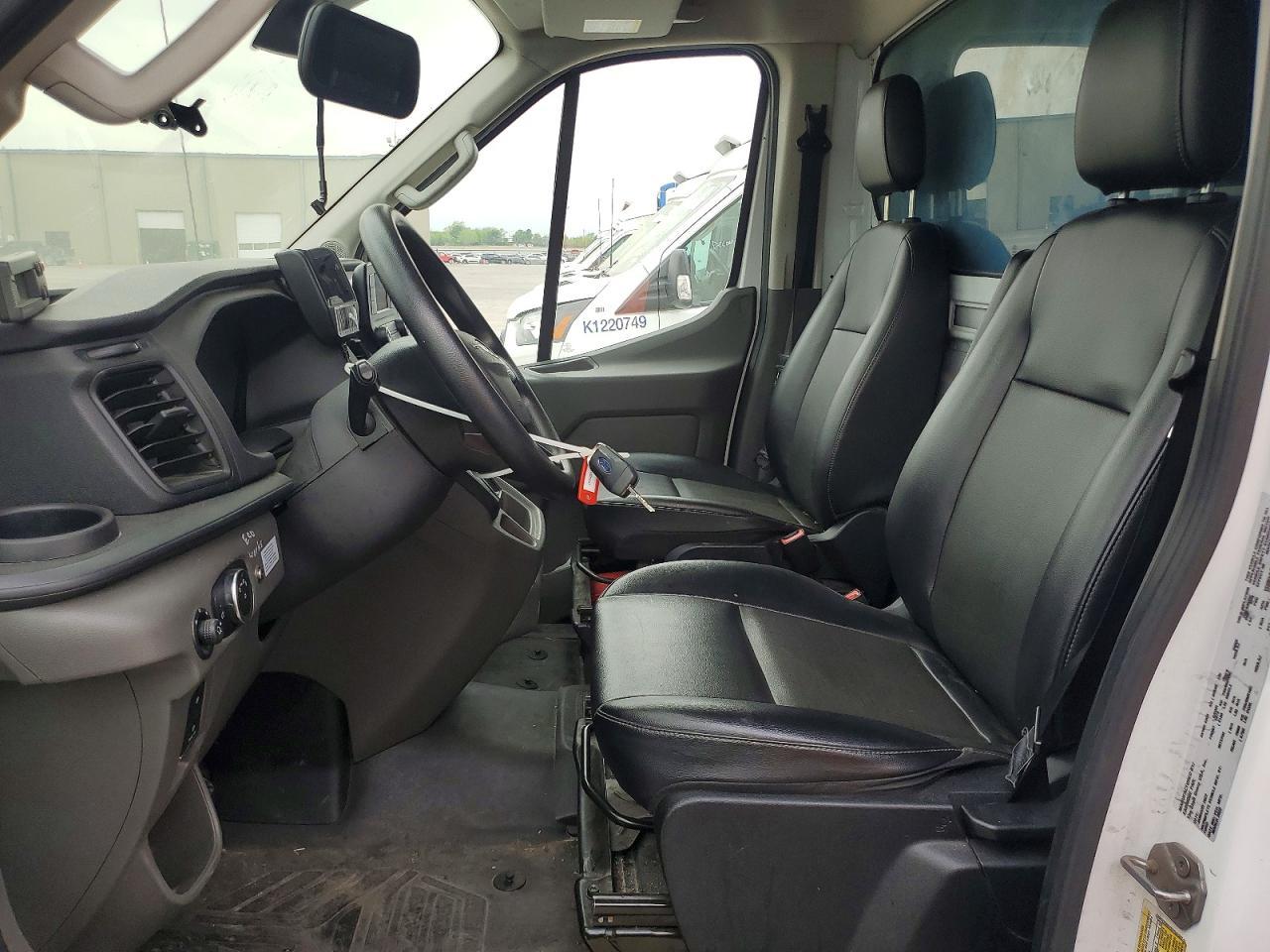 2022 Ford Transit Delivery Truck