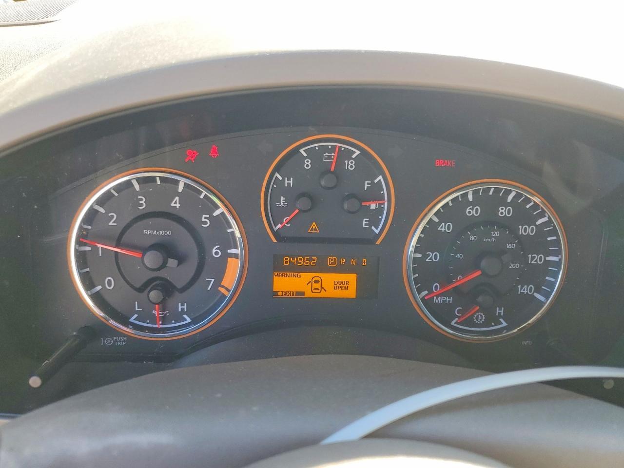 2011 Nissan Titan SV