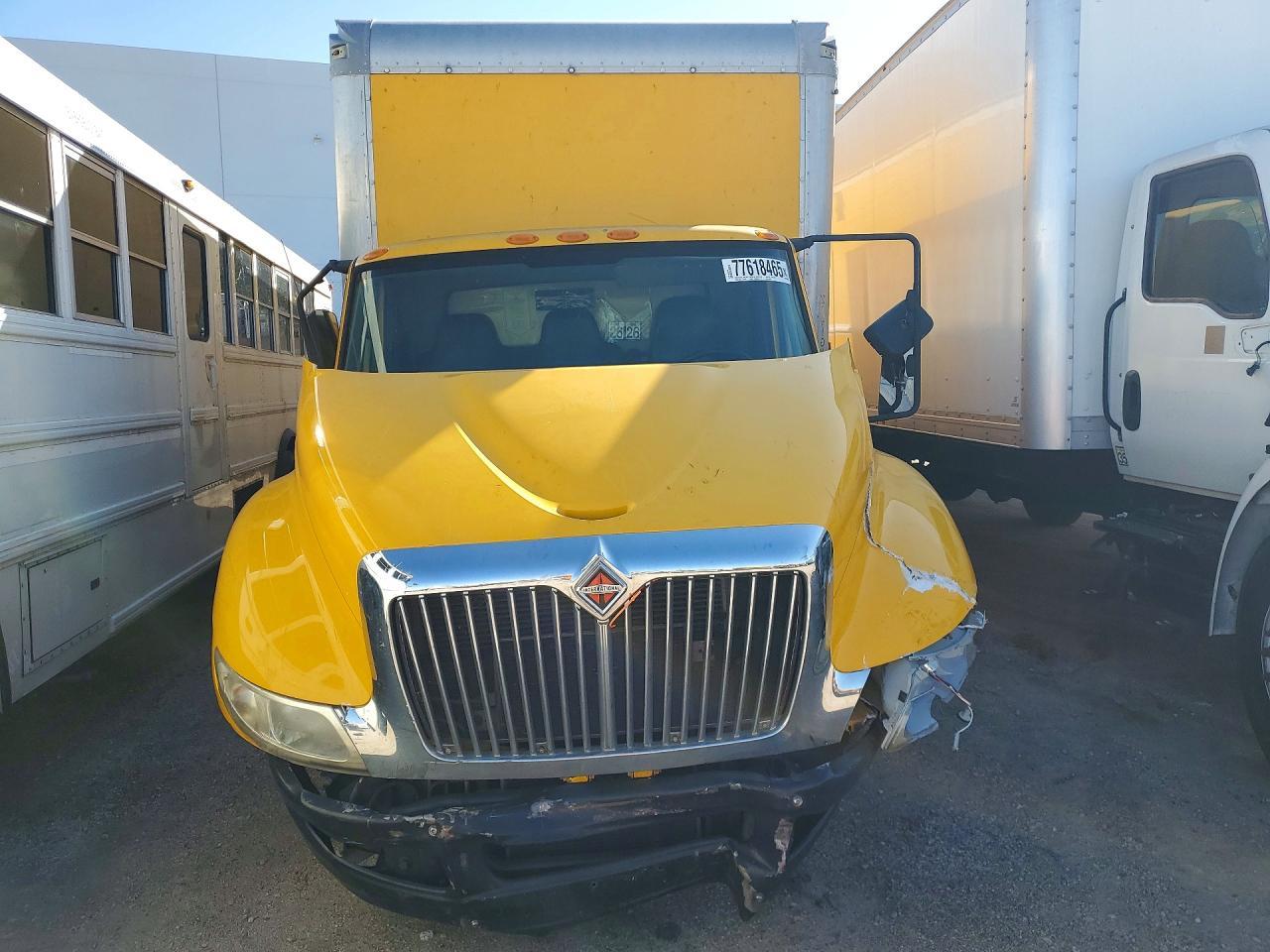 2018 International 4300 BOX Truck