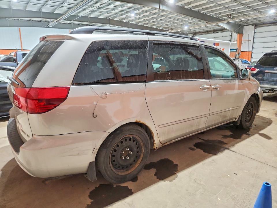2004 Toyota Sienna ce 7 Passenger