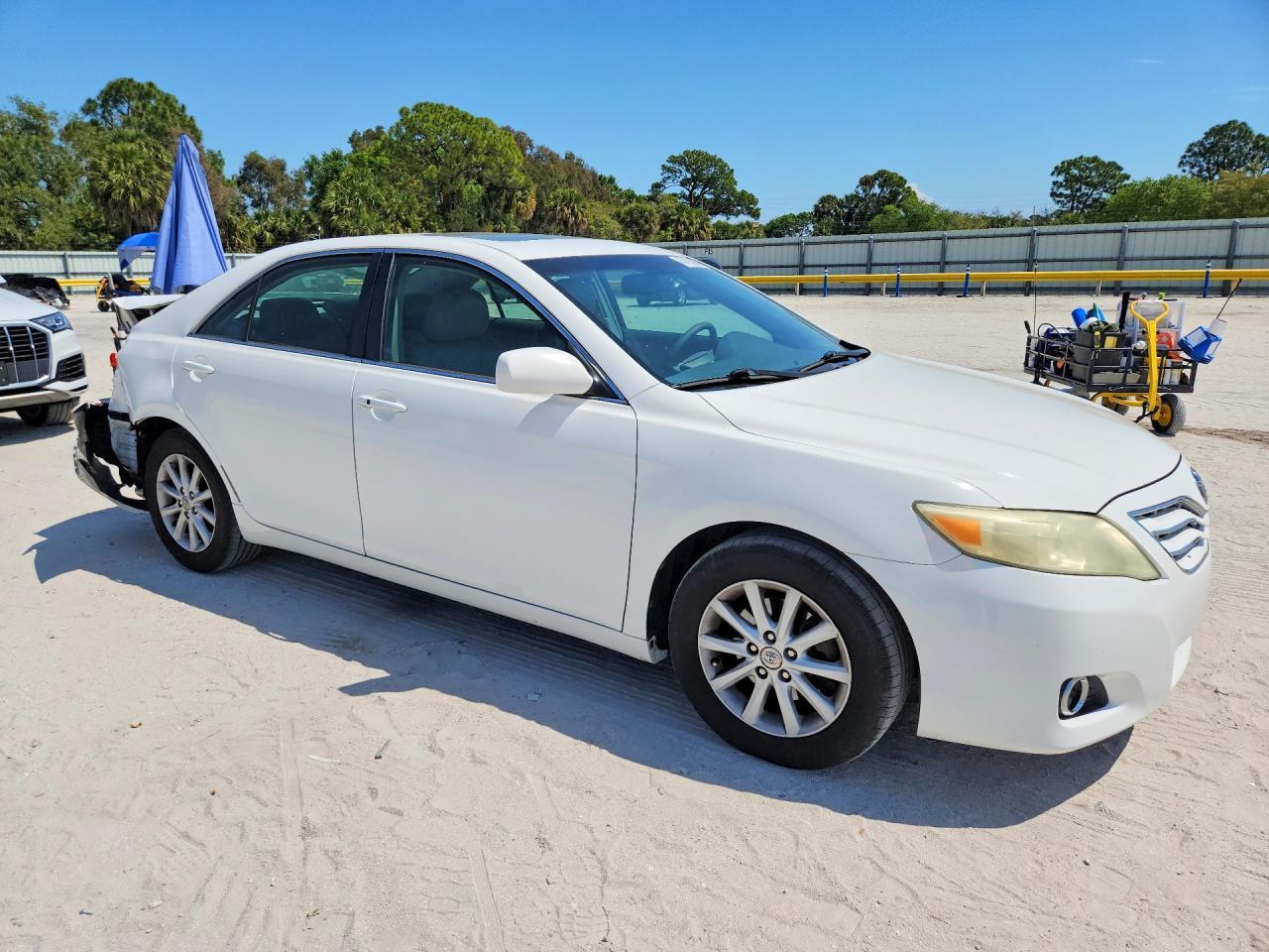 2010 Toyota Camry xle V6