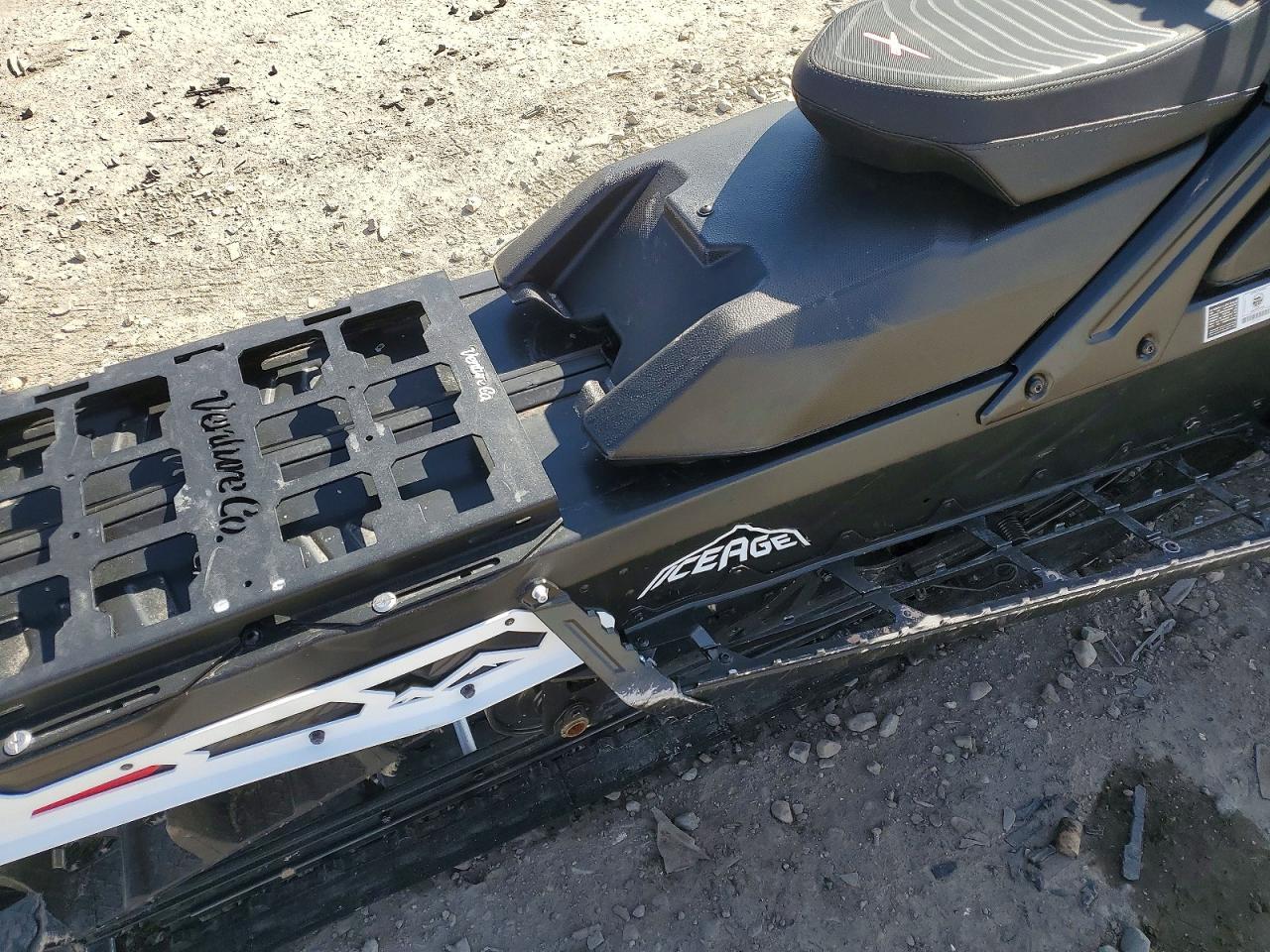 2024 Skidoo Snowmobile