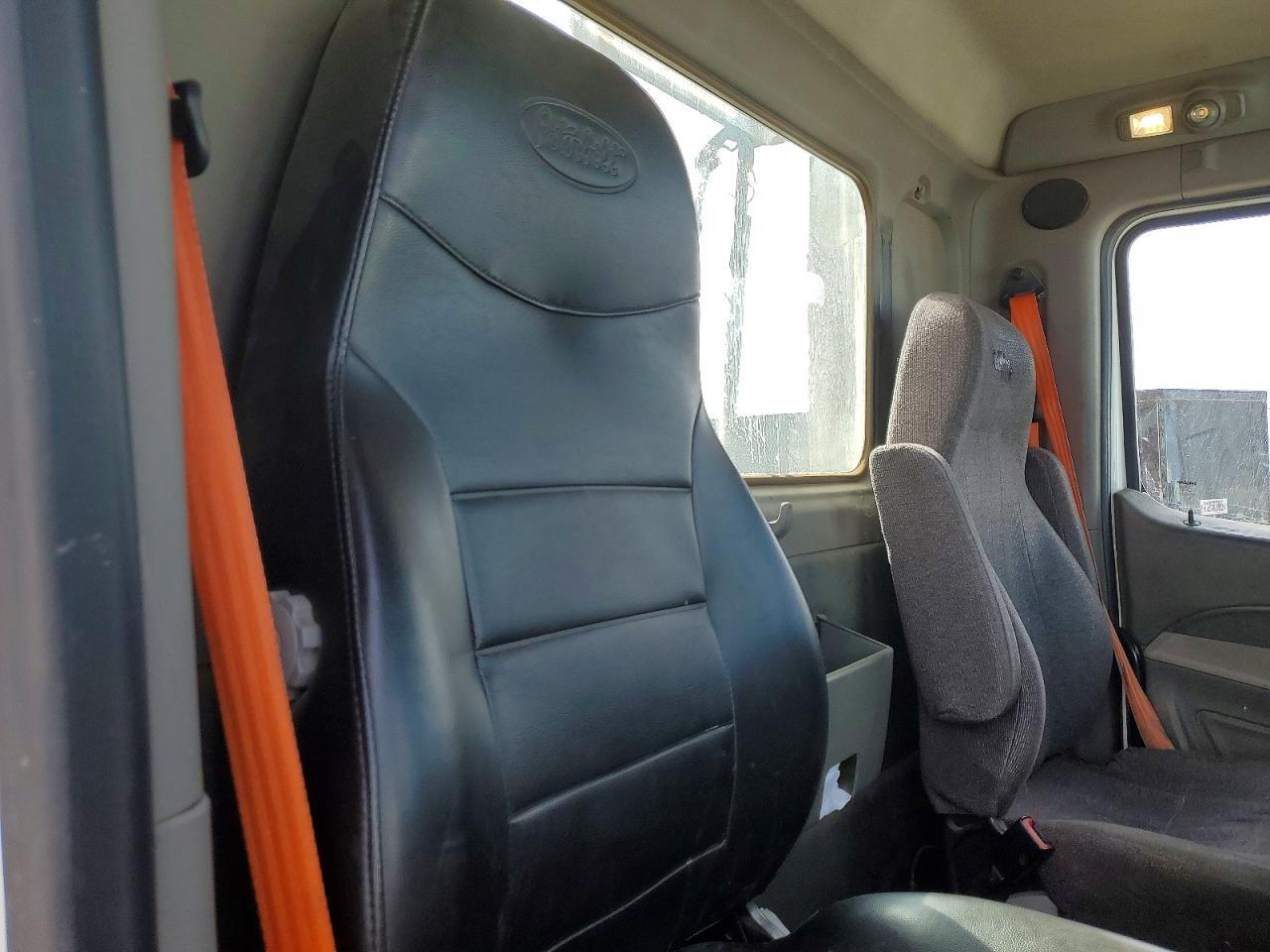2019 Peterbilt 579 Semi Truck