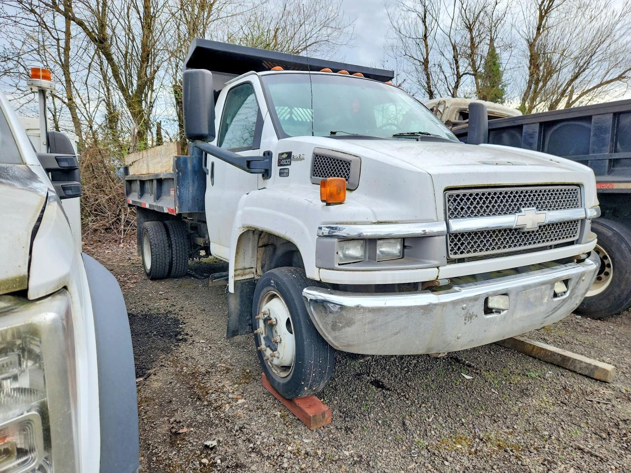 2003 Chevrolet C4500 C4C0-Dump Truck