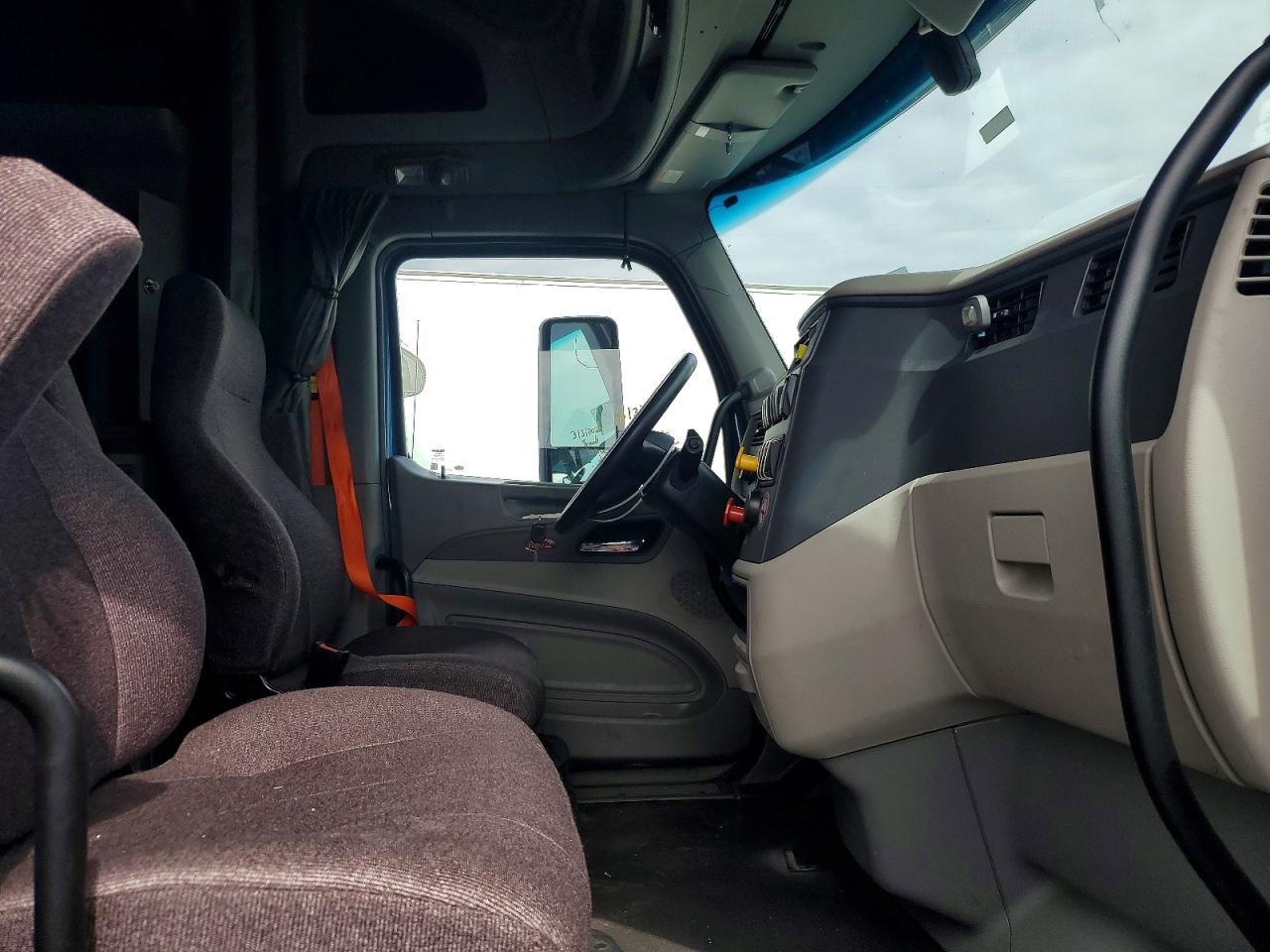 2022 Peterbilt 579 Semi Truck