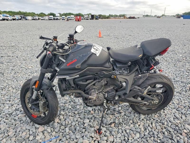 2022 Ducati Monster