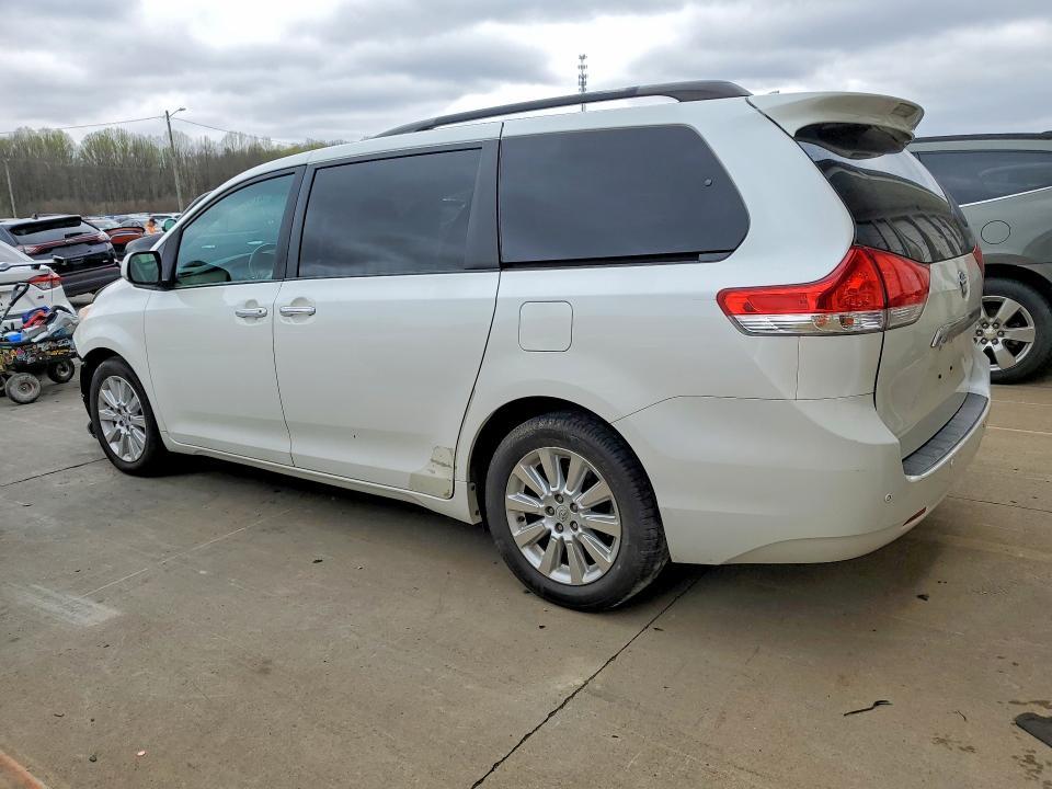 2011 Toyota Sienna Limited 7-passenger