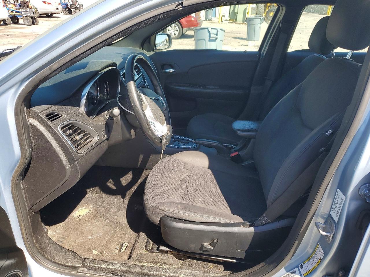 2012 Chrysler 200 Touring