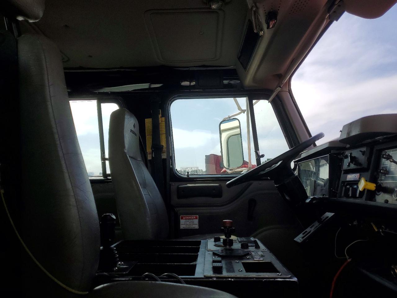 2002 International 4800 Pumper Fire Truck