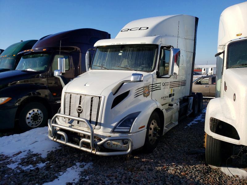 2021 Volv O vnr Semi Truck