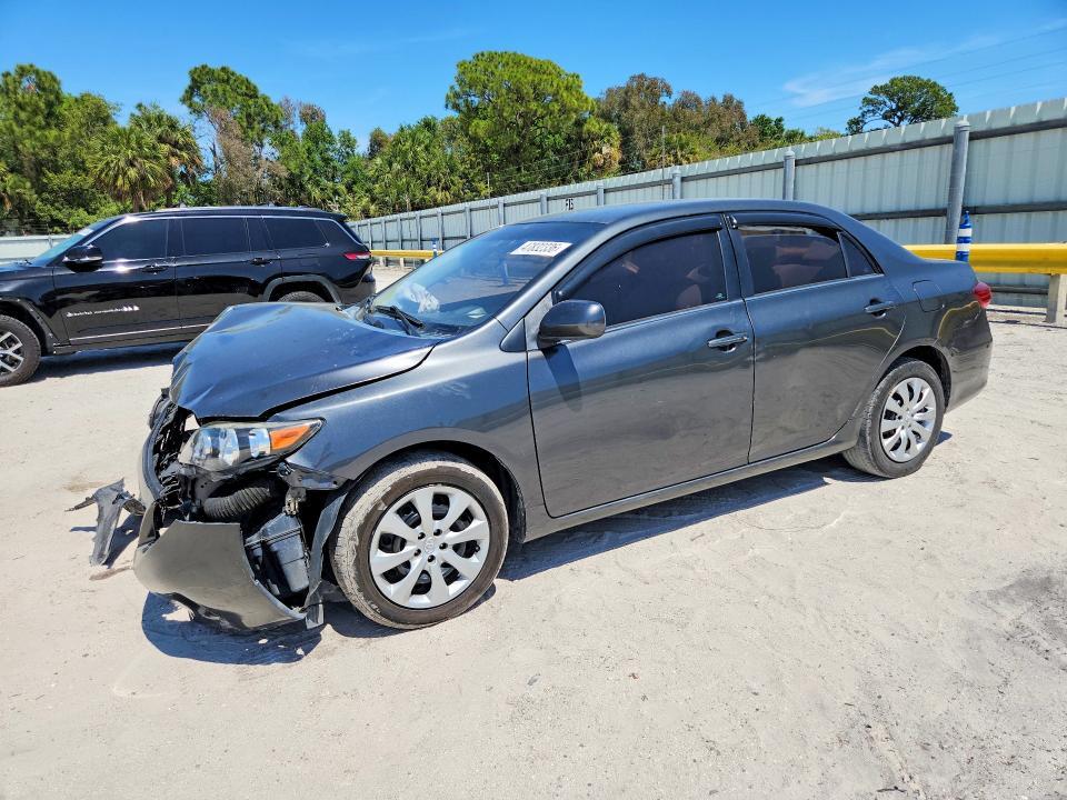 2013 Toyota Corolla le