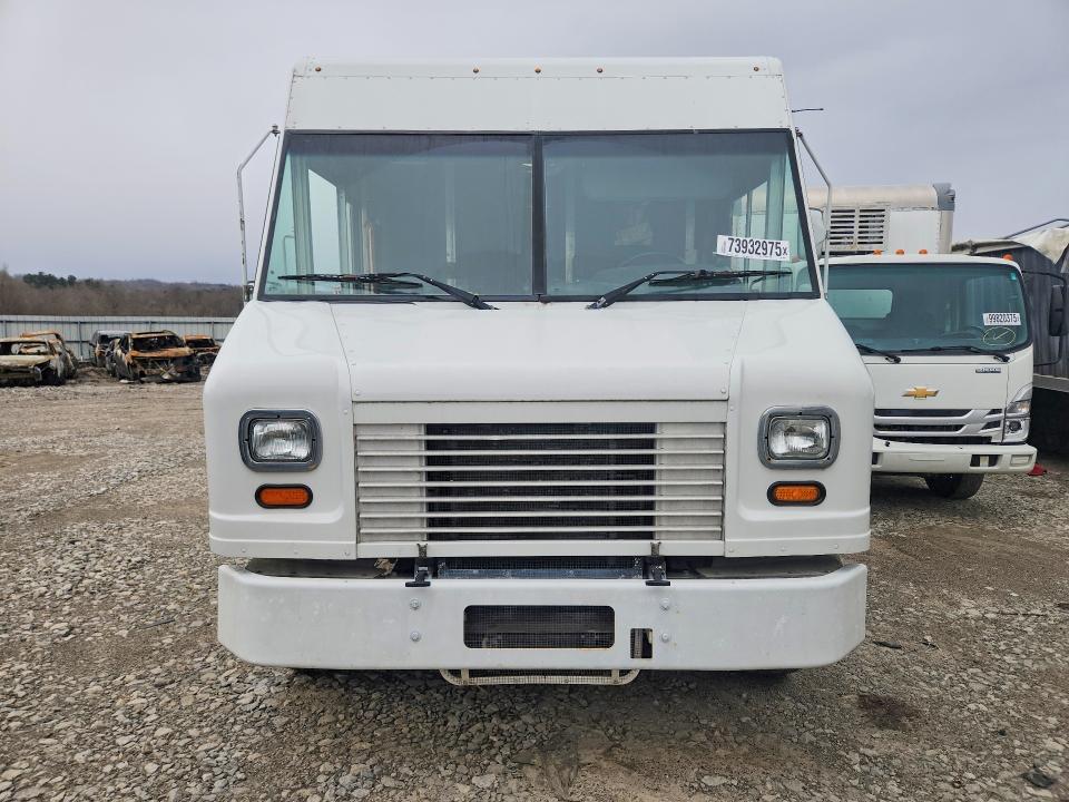 2015 Ford Commercial Chassis Delivery Truck