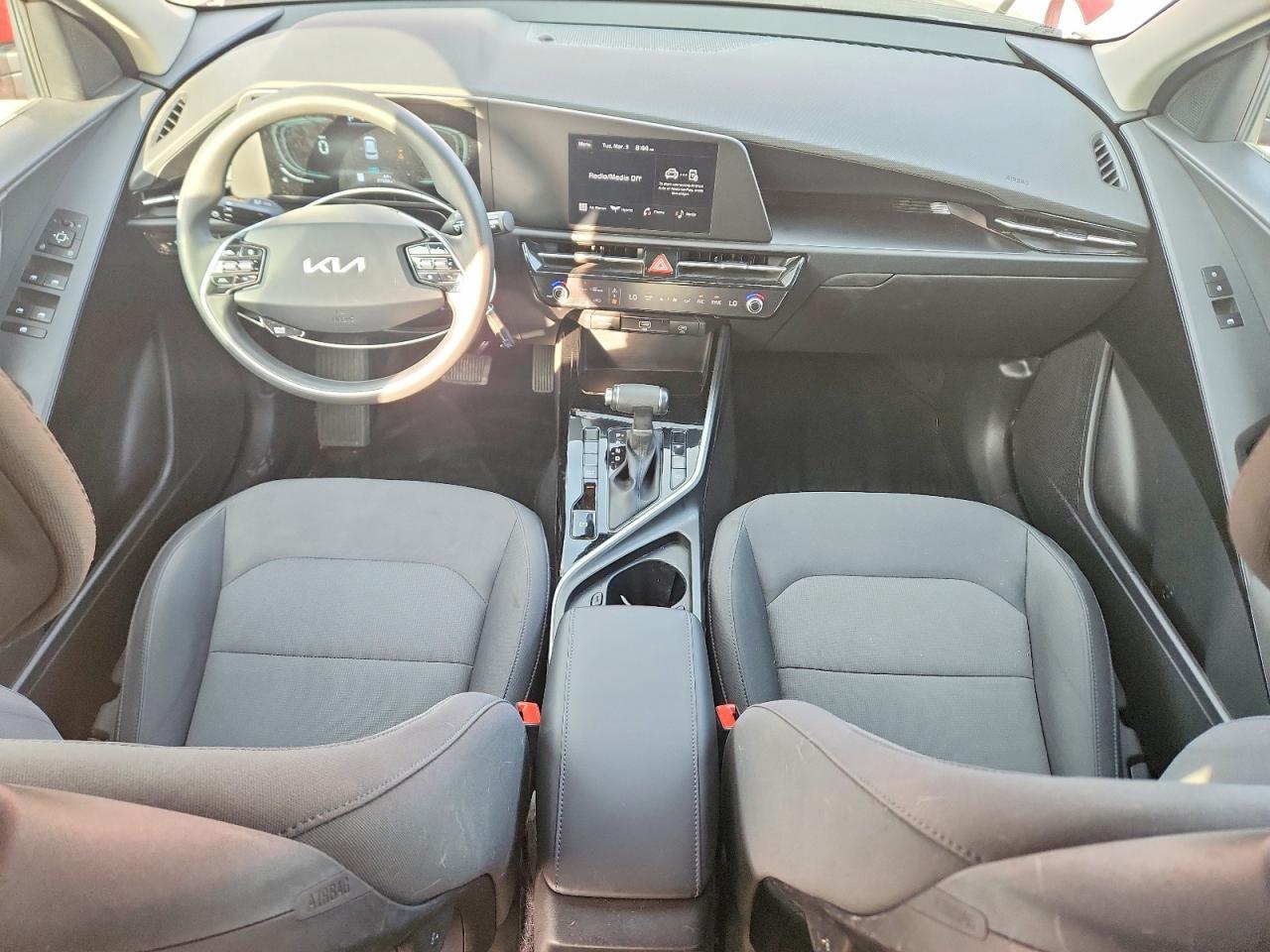 2024 KIA Niro lx
