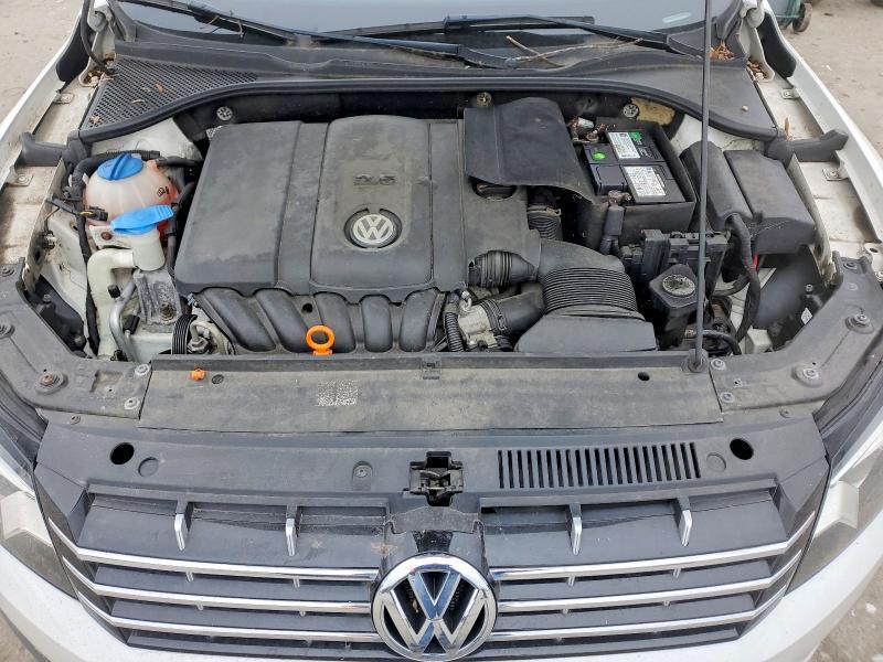 2013 Volkswagen Passat