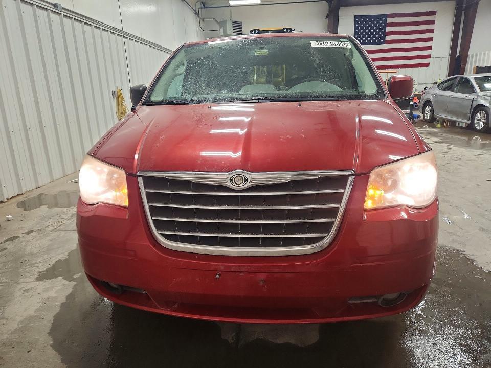 2010 Chrysler Town & Country Touring