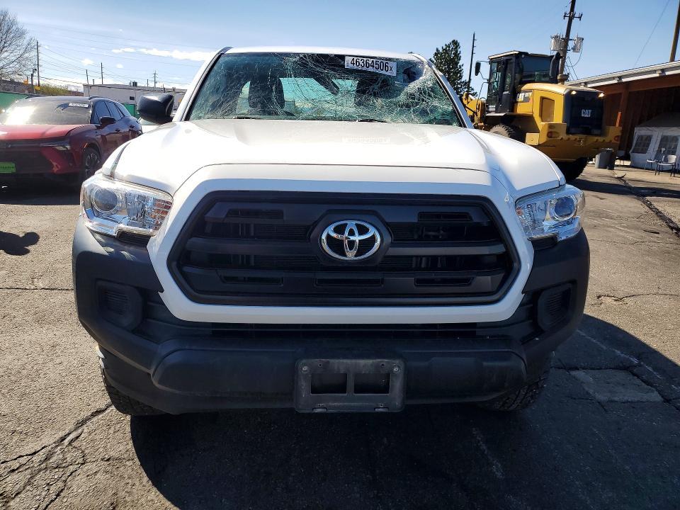 2016 Toyota Tacoma SR